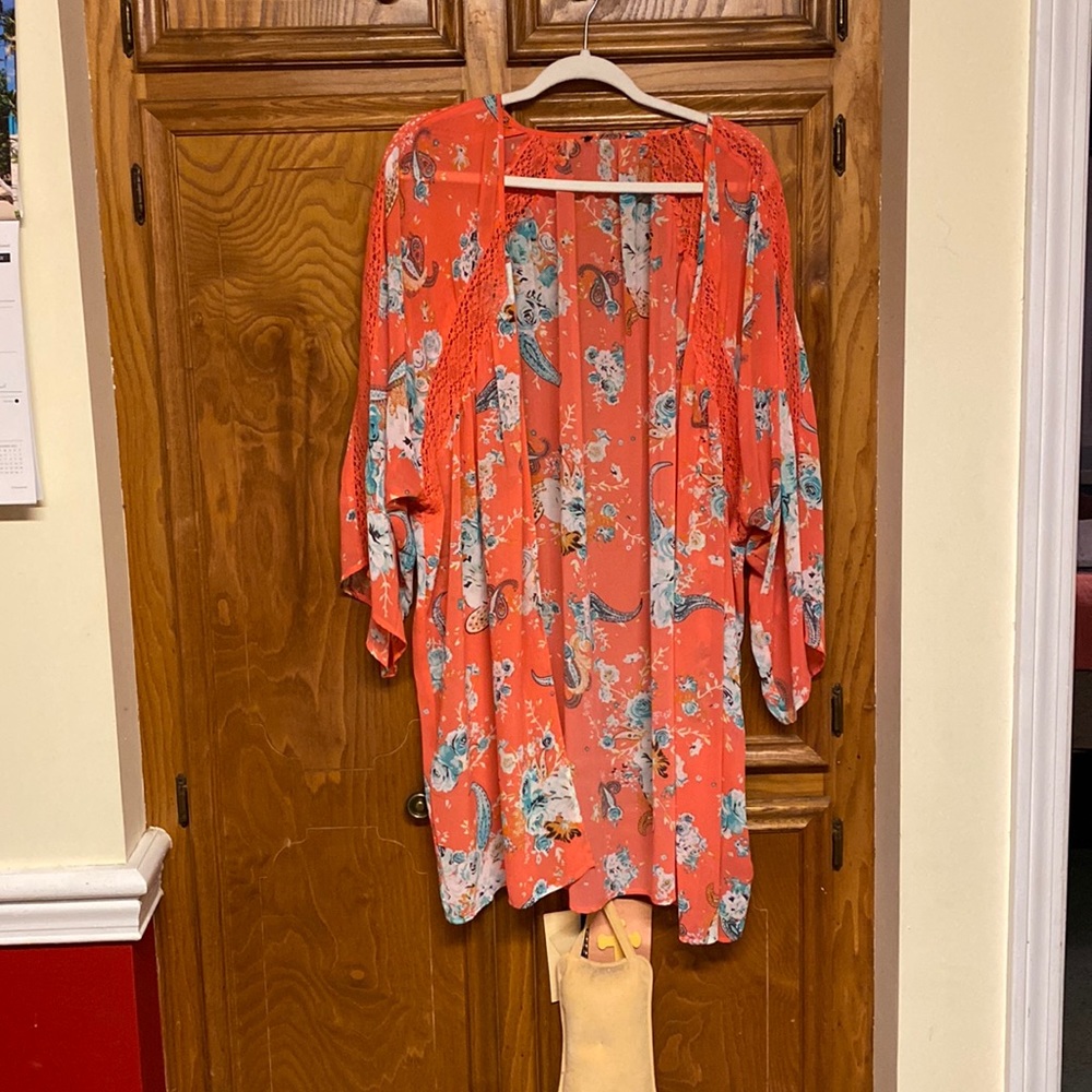 Torrid Coral Floral Kimono